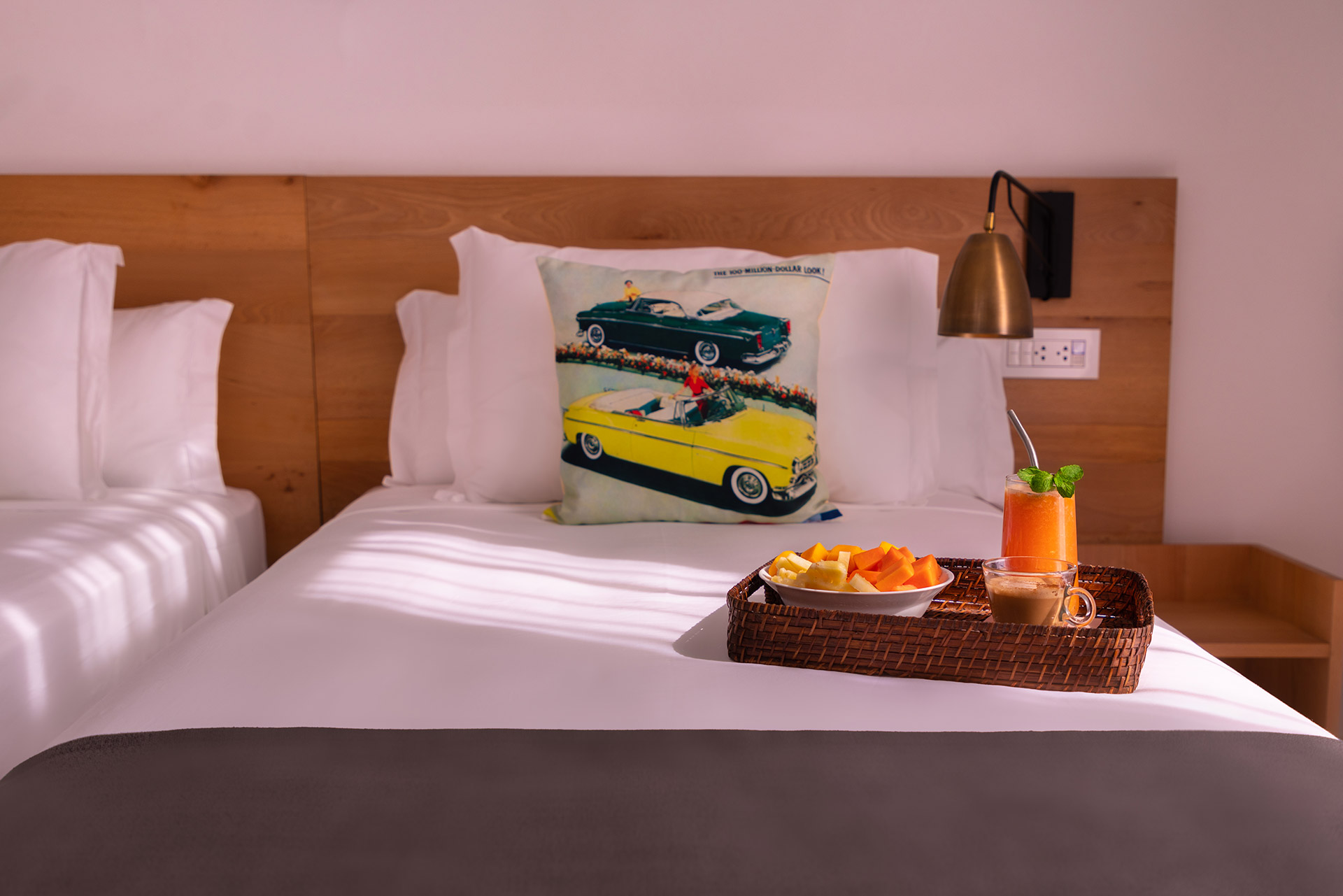 breakfast in bed confortable room classic american car